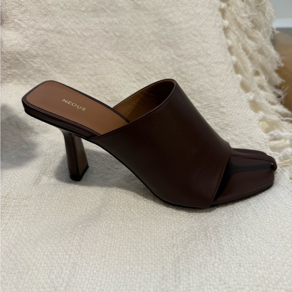 NWOB NEOUS JUMEL MULE PUMP SZ 37; - Picture 5 of 12